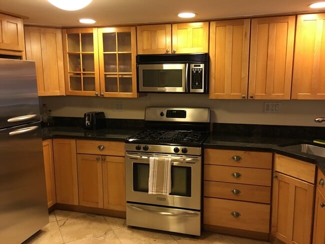*Pictures are representative samples of the advertised unit. In some cases, the actual units you tou - 5 Albemarle St
