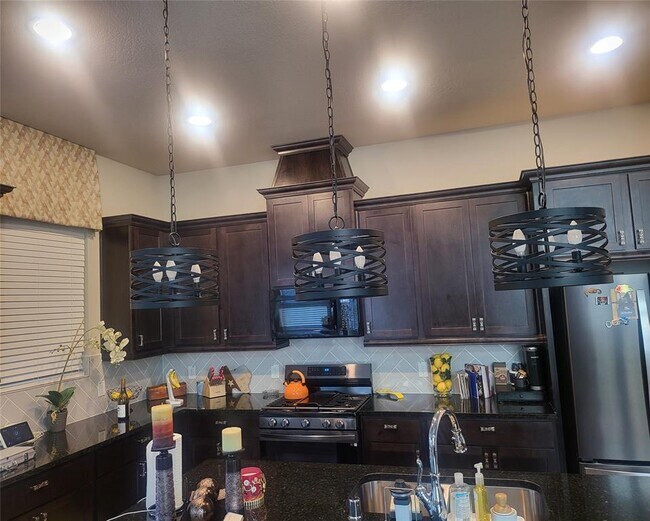 Building Photo - 28072 Rocky Heights Dr