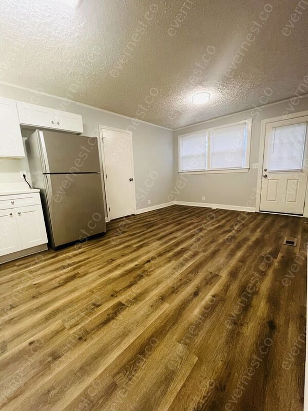 Foto del edificio - 2545 Bethwood Dr