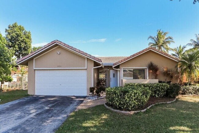 Foto del edificio - 3731 NW 114th Ave