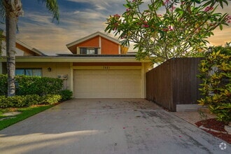 Building Photo - 7621 Sierra Terrace W