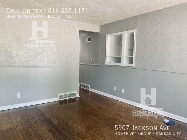 Foto del edificio - Swope Parkway Gem! HOUSING VOUCHERS ACCEPTED!
