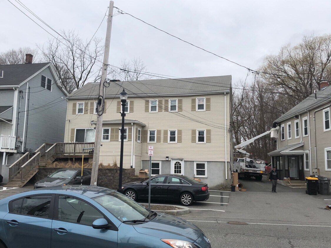 1504 Concord St Unit 2R, Framingham, MA 01701 Apartments in