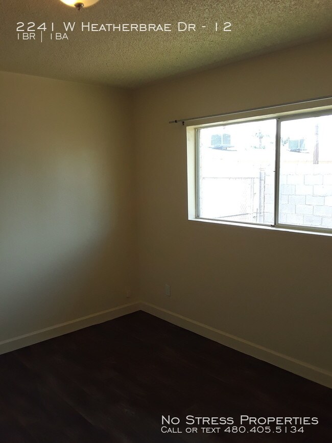 Building Photo - 2241 W Heatherbrae Dr