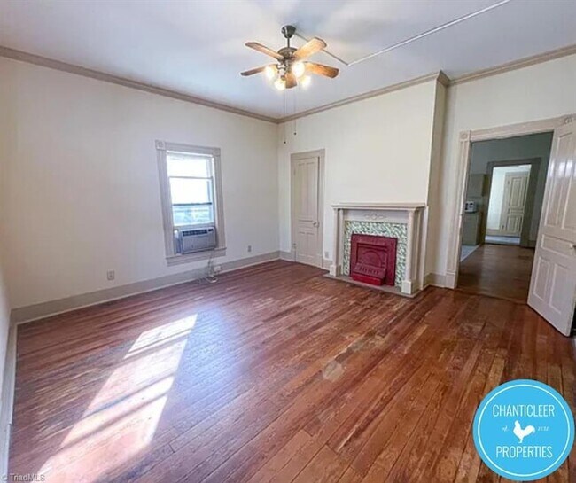 Foto del edificio - 305 Oakwood St