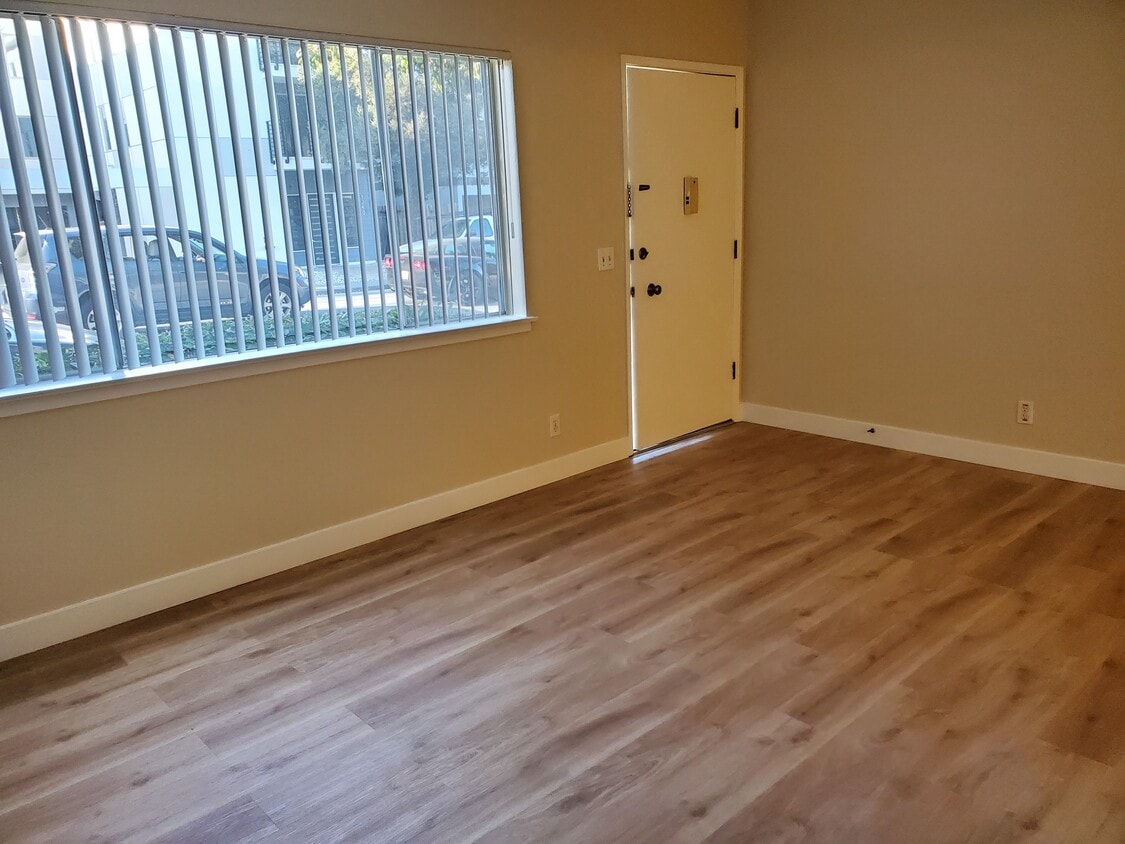 1235 Holly St Unit 1, San Carlos, CA 94070 Apartment for Rent in San