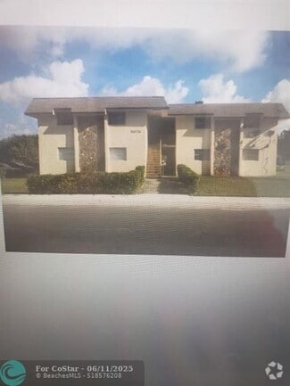Building Photo - 5875 SW 41st St