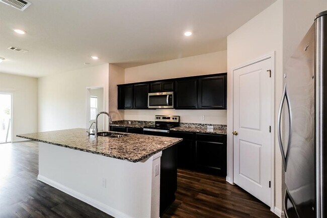 Building Photo - 12601 Samuel Adams Dr