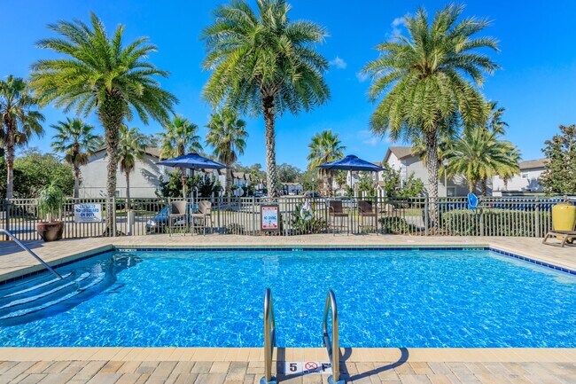 Foto del edificio - Carmendy Square Apartments