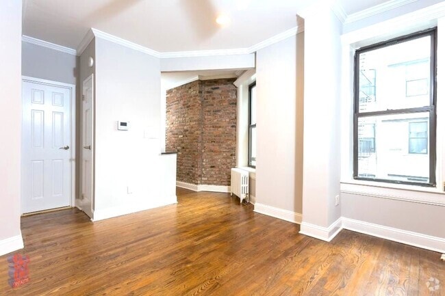 Building Photo - 432 E 13th St