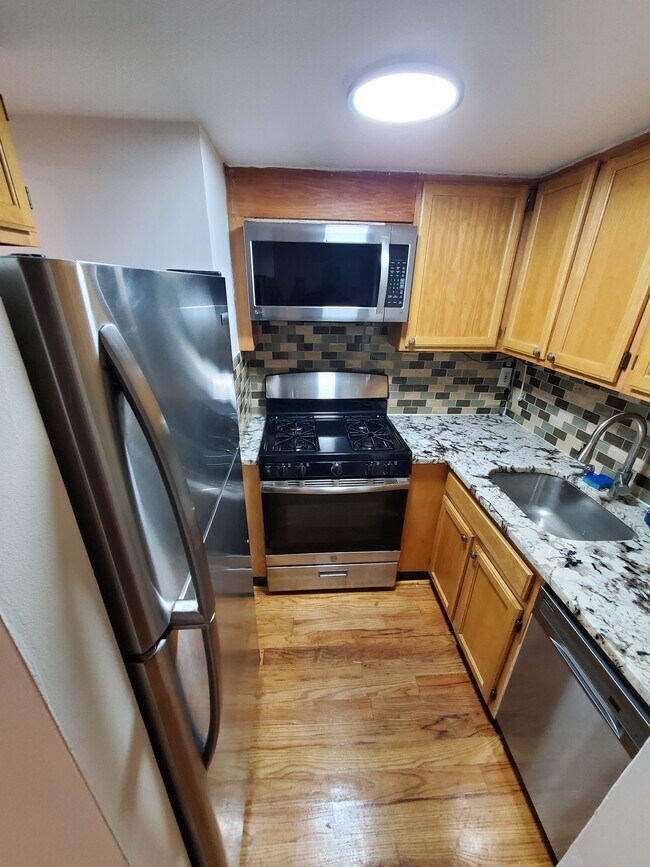 Foto del edificio - 130 W 132nd St