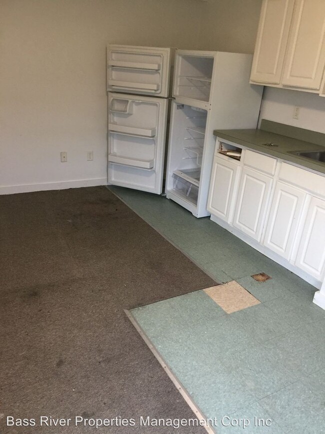 Building Photo - Studio, 1 bath Apartment - 85 Main Street