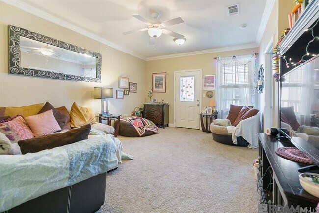 Foto del edificio - 1362 Brightside Dr