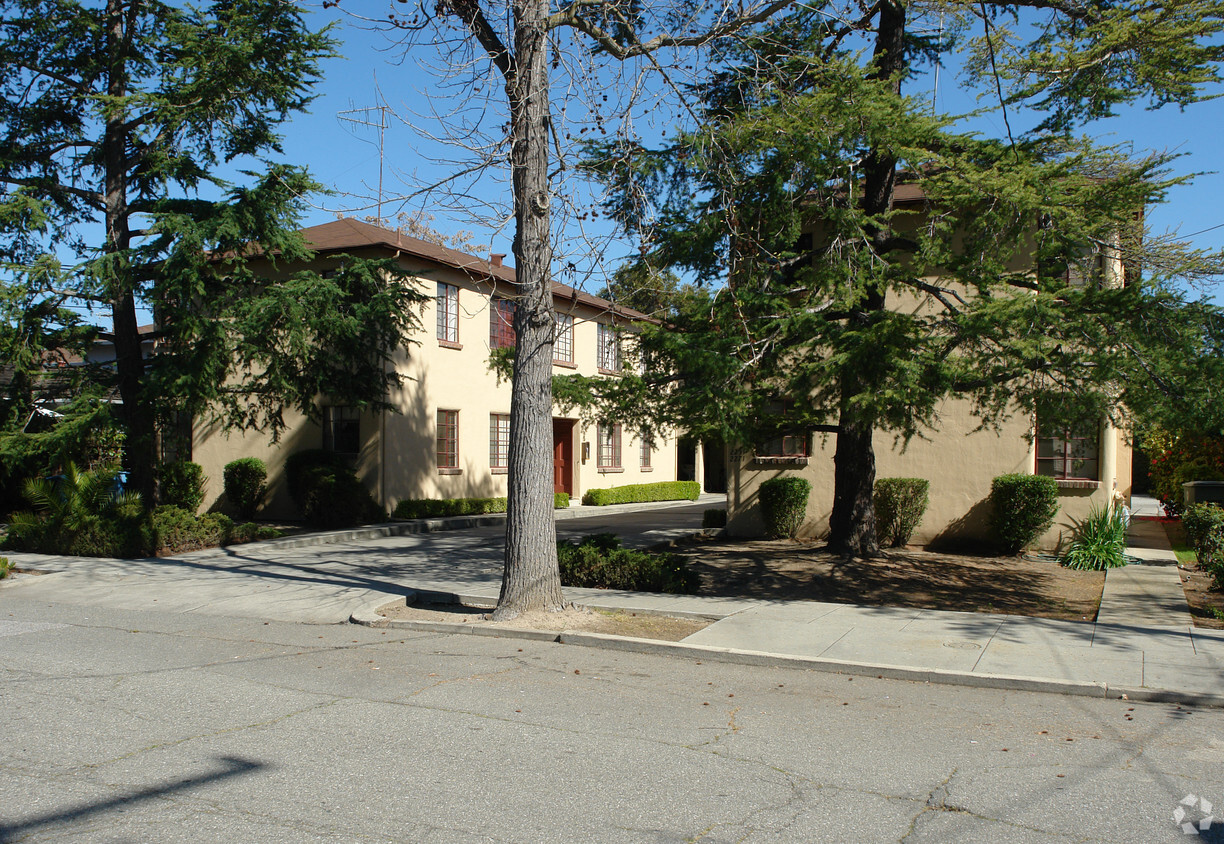 Building Photo - College Terrace Apartments