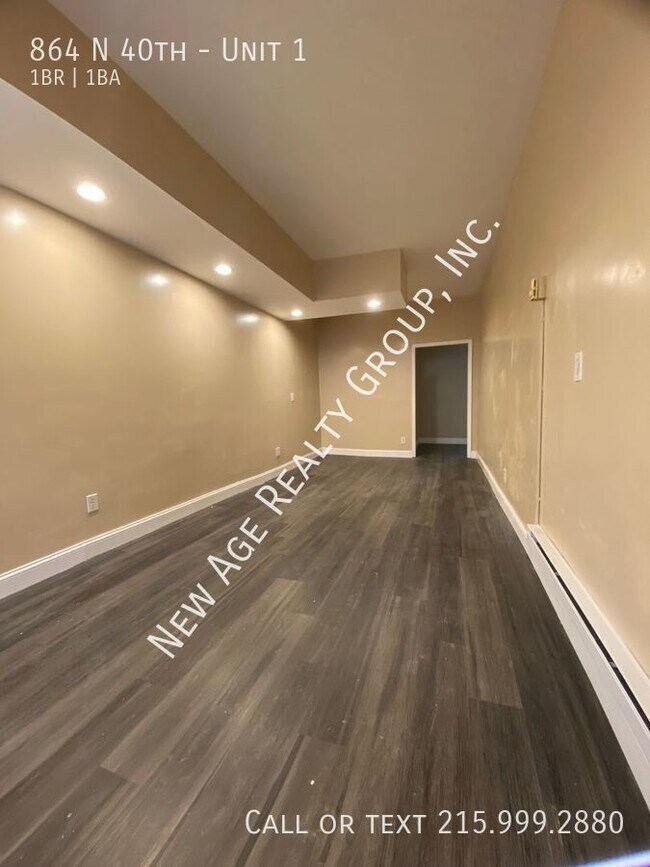 Building Photo - Spacious apartment located in Belmont!