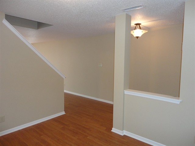 Building Photo - 515 Bridgewater Drive