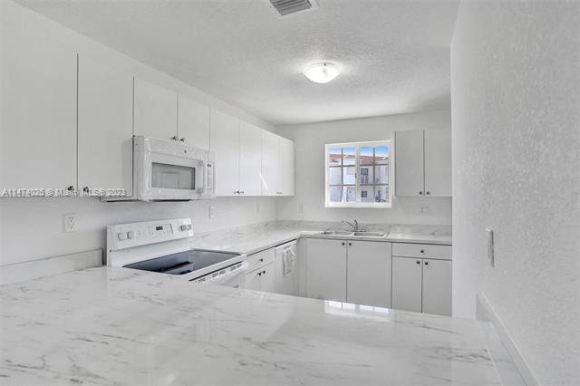 Foto del edificio - 58 SW 3rd Ct
