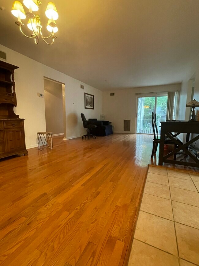 Living room - 30 Spruce Ter