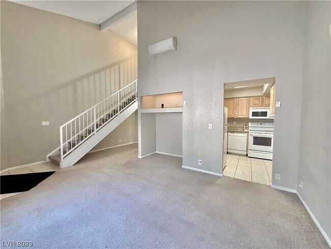 Building Photo - 100 S Crestline Dr