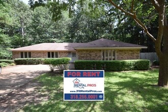 Building Photo - 207 Frazier Rd