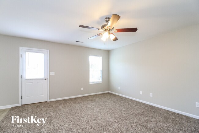 Building Photo - 288 Azalea Dr