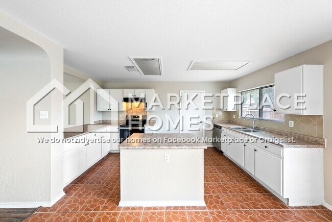 Foto del edificio - 7250 Dwarf Palm