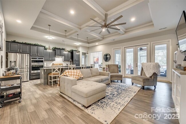Building Photo - 18568 Mainsail Ct