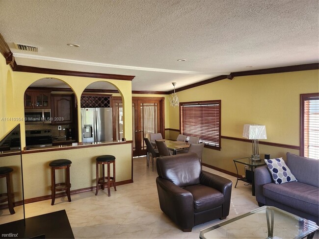 Foto del edificio - 3 br, 2 bath House - 9970 SW 42nd Ter oo