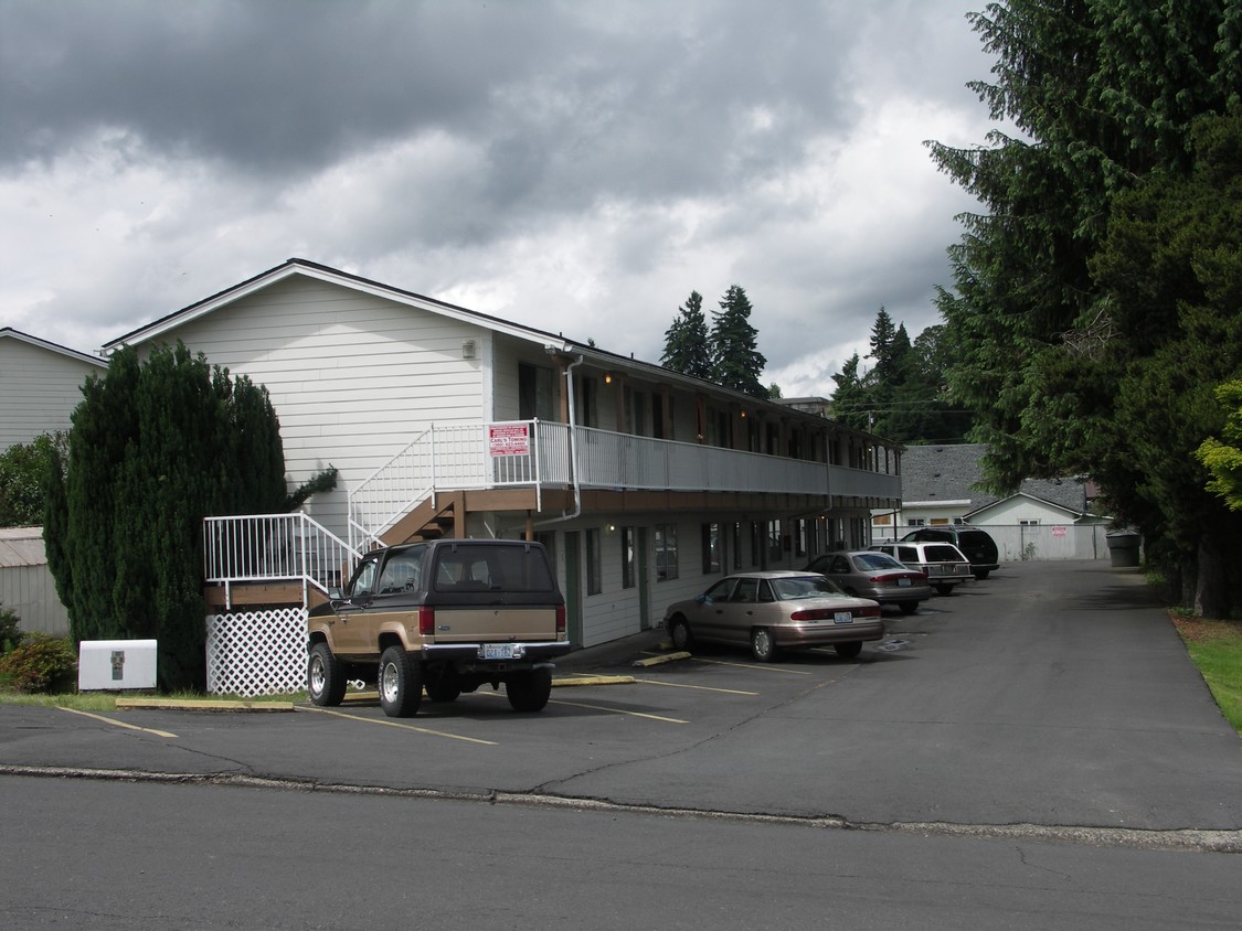 Primary Photo - Studio East Apartments