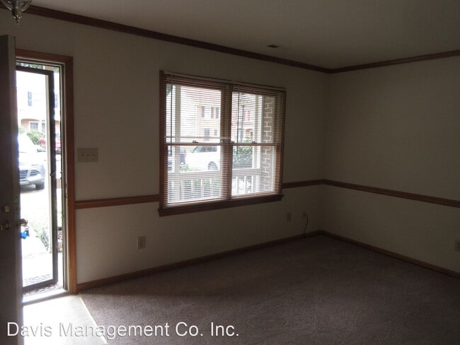 Building Photo - 2 br, 1.5 bath House - 104 Tewkesbury Quay