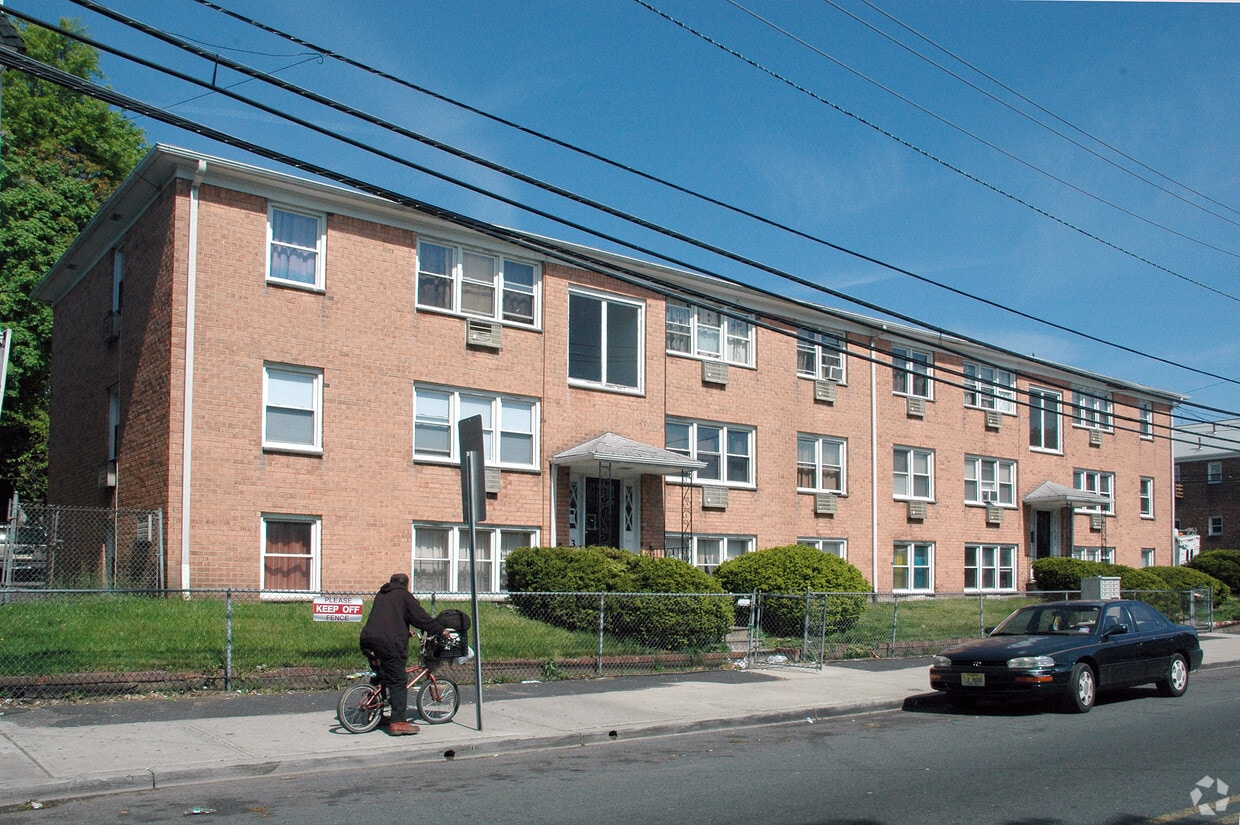 385 Stuyvesant Ave, Irvington, NJ 07111 385 Stuyvesant Ave Irvington