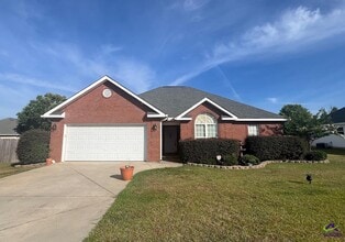 Building Photo - 404 Beechwood Dr