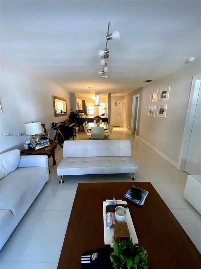 Building Photo - 300 Galen Dr