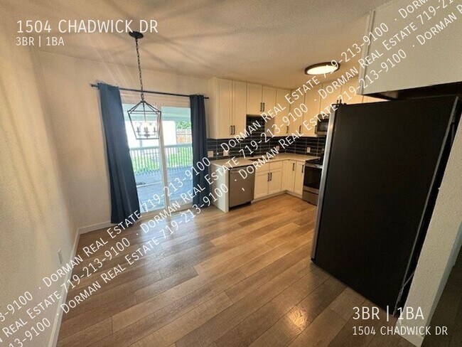 Foto del edificio - 1504 Chadwick Dr