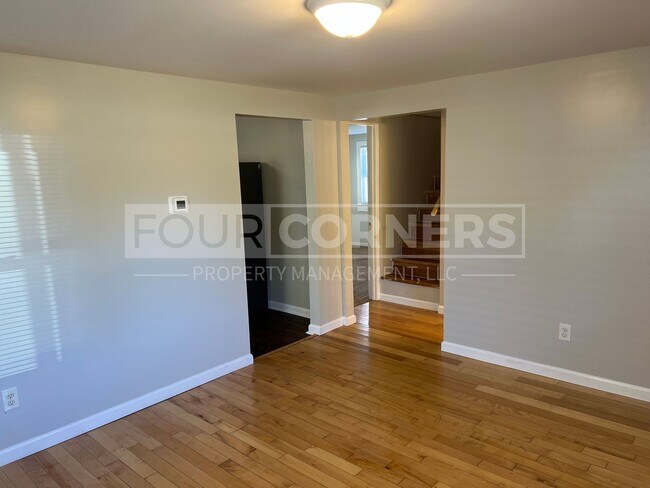 Foto del edificio - Beautiful 3 Bedroom 2 Bath House