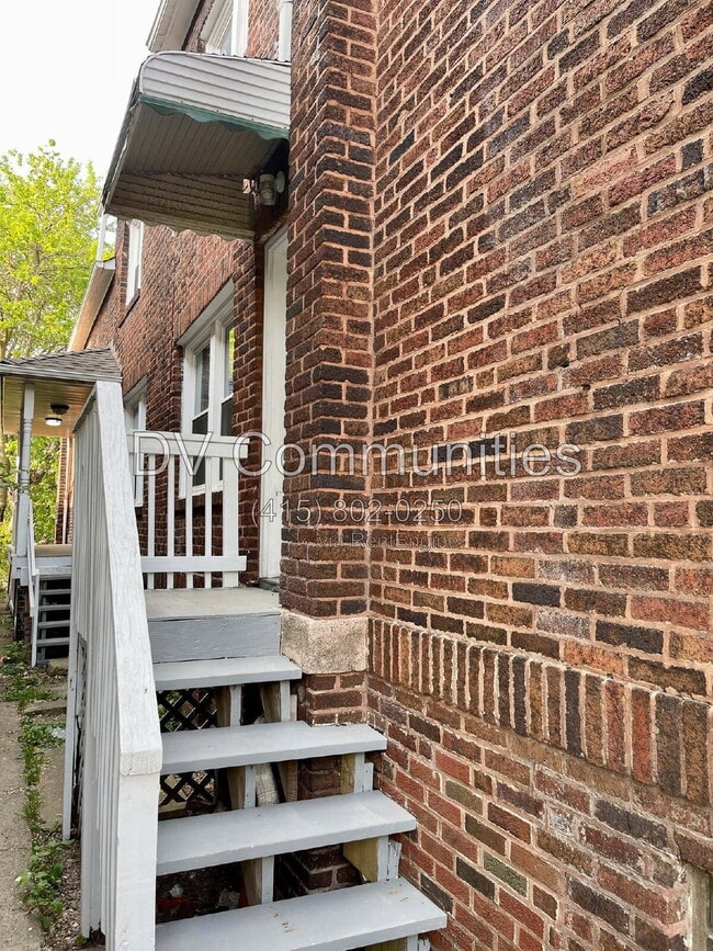 Building Photo - 3540 Trent Ave