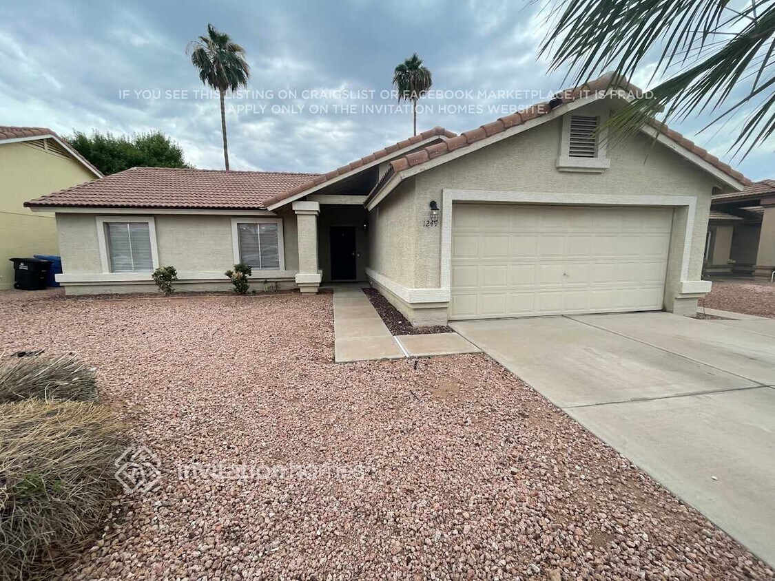 Foto principal - 1249 E Douglas Ave