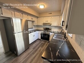 Building Photo - 10002 Delores Dr