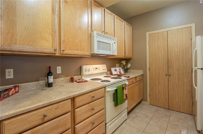 Foto del edificio - 512 Darby Dr