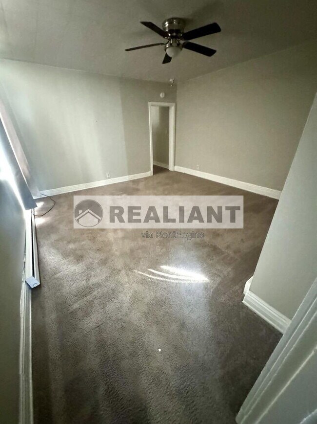 Foto del edificio - 2227 Howell St