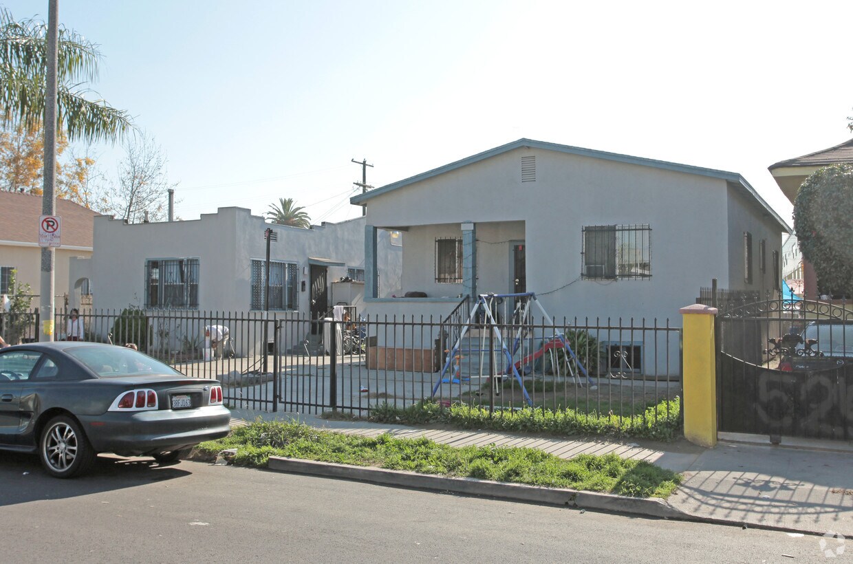 Building Photo - 322 52nd St
