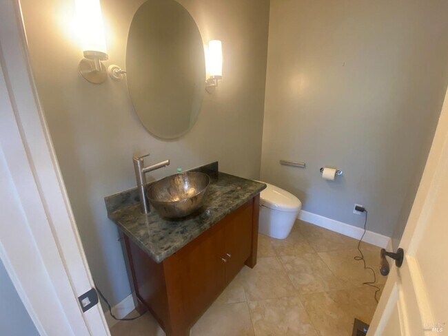 Foto del edificio - 9 Leona Dr