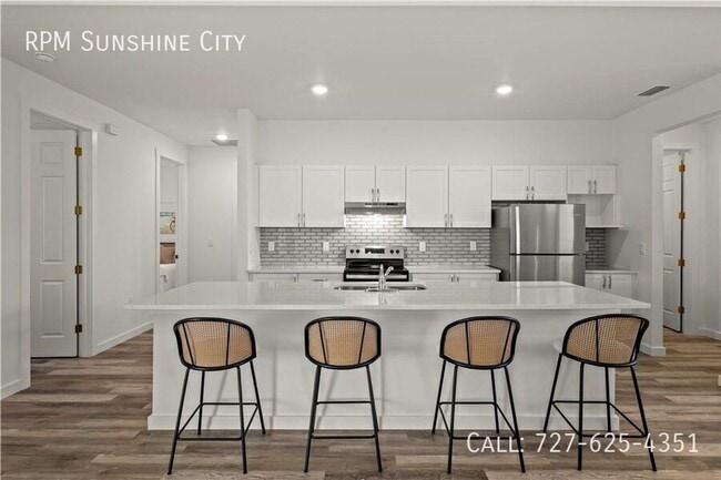 Photo - 110 NW 12th Pl House