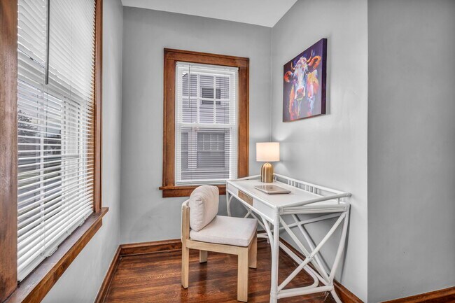 Foto del edificio - 3386 Westbury Rd
