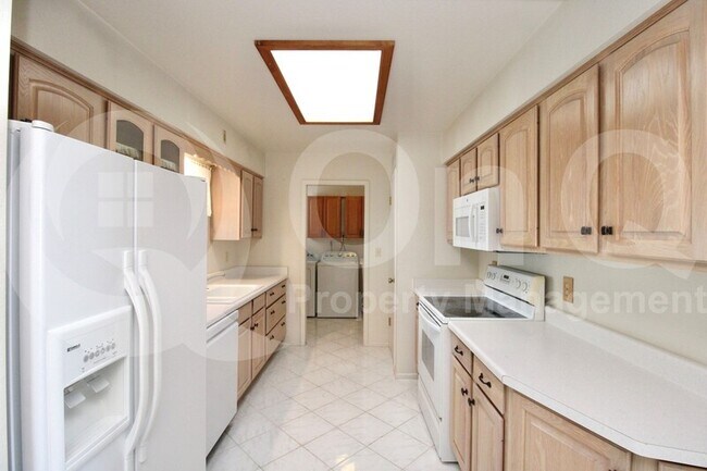 Foto del edificio - 4829 E Catalina Ave