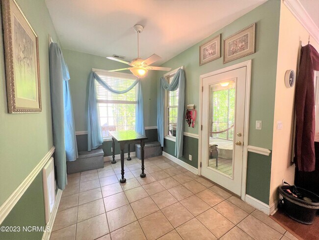 Foto del edificio - 10169 Whispering Cove Ct SE