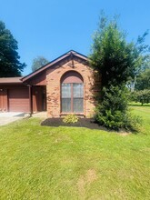 Building Photo - 211 Woodbine Dr