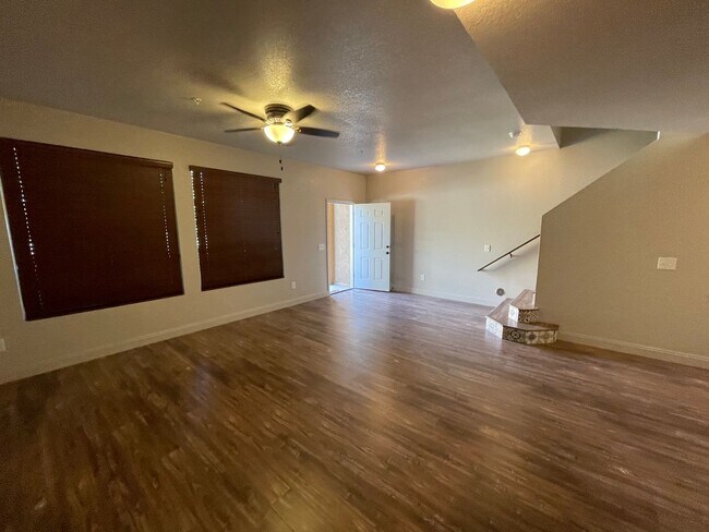 Foto del edificio - Luxury El Dorado Townhome for Rent