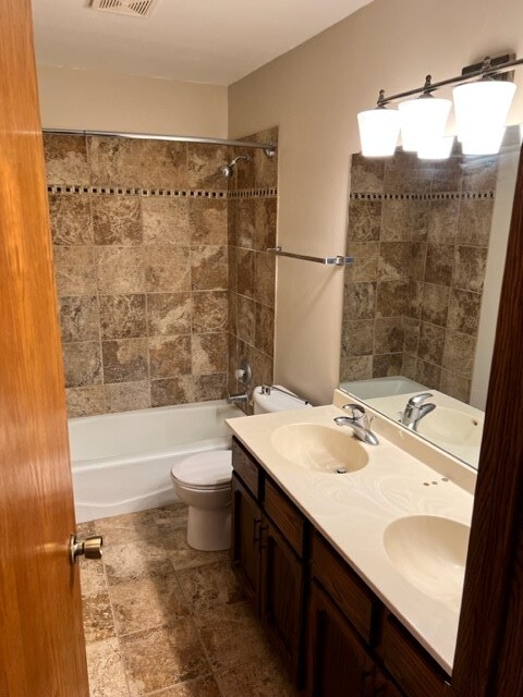 Foto del edificio - 8350 144th St W