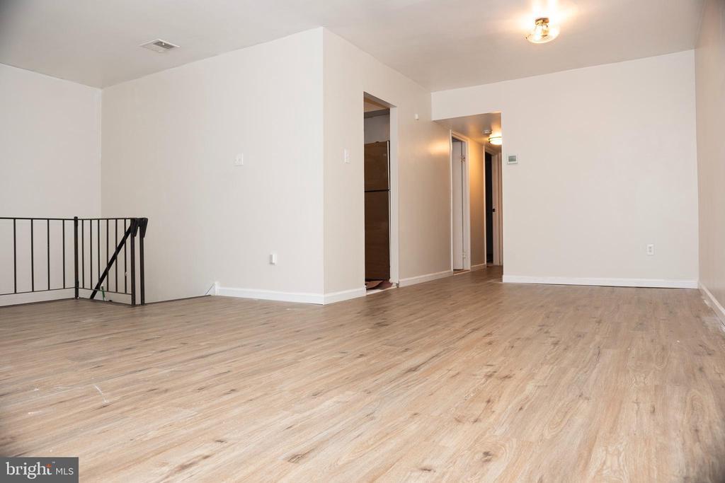 Foto principal - 7203 Fowler St